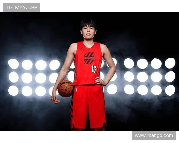 原创开拓者被绝杀不冤枉,斯普利特推卸责任,杨瀚森因祸得福